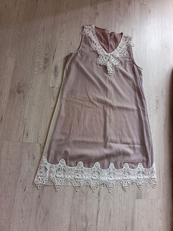 Robe XL 42 tunique femme dentelle très bon etat - photo numéro 3