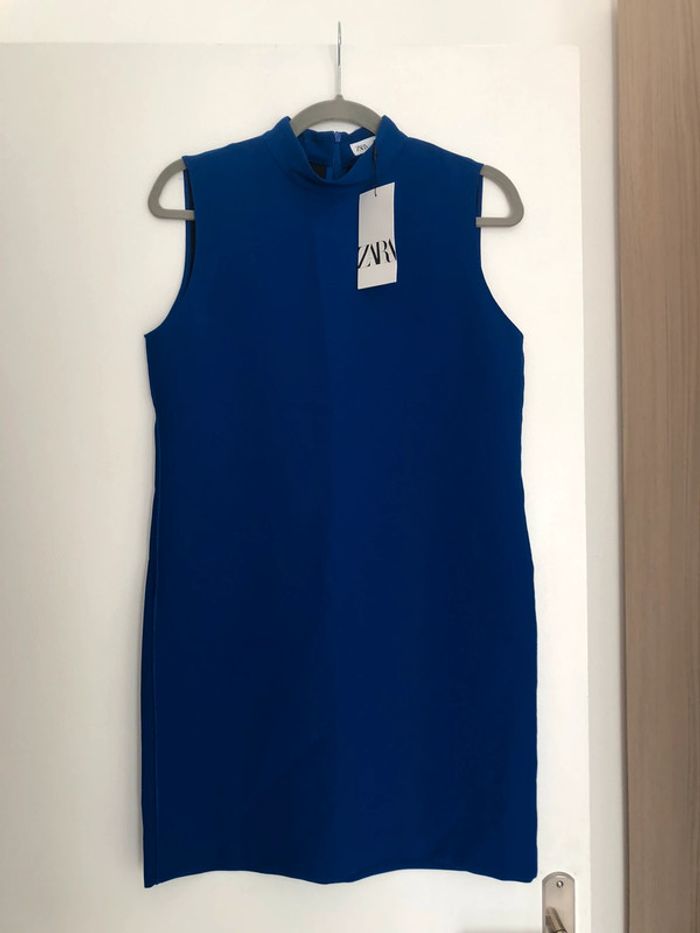 Superbe belle robe à col cheminée bleu électrique Zara neuve avec étiquette taille S - photo numéro 2