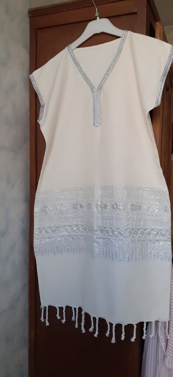 Robe  orientale taille 38-40