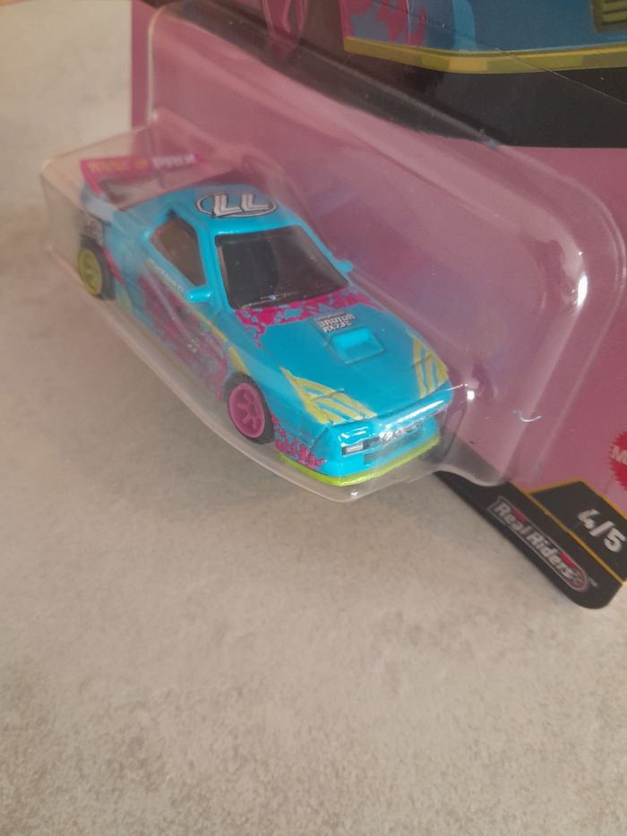 Lot de 2 Hot Wheels Premium Car Culture - photo numéro 9