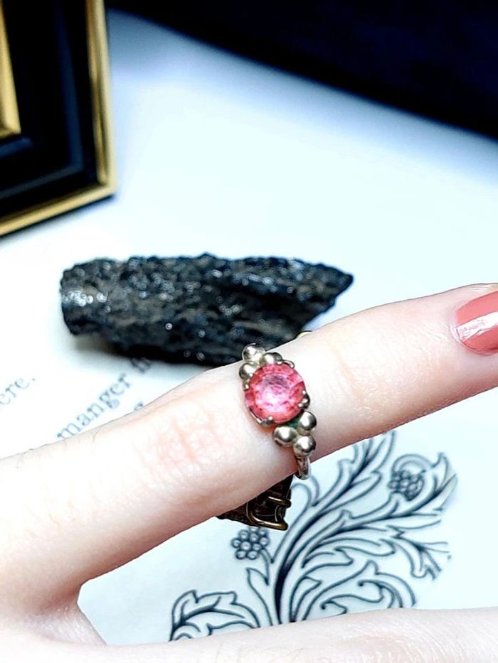 Magnifique broche de naissance médaille religieuse et bague - photo numéro 2