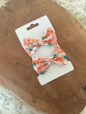 Barrettes  les trois petites pêches