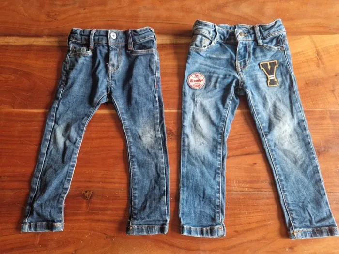 Lot de 2 jeans 24mois