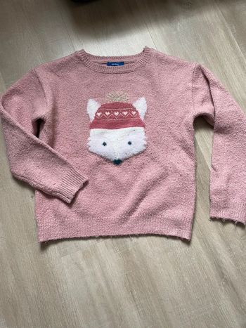 Pull rose 8 ans