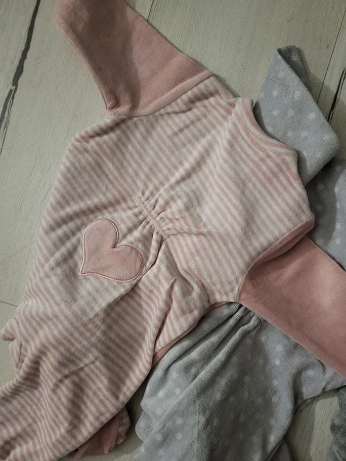Lot de 3 pyjamas velours fille noukies 3mois - photo numéro 7