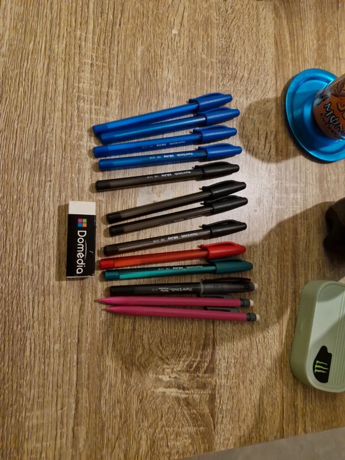 Lot fourniture scolaire - photo numéro 2