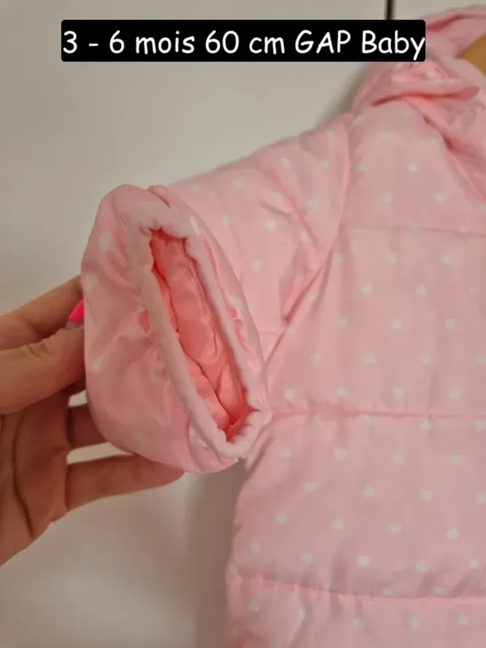 Combi pilote bébé 60 cm 3- 6 mois
GAP baby rose petit ourson - photo numéro 9