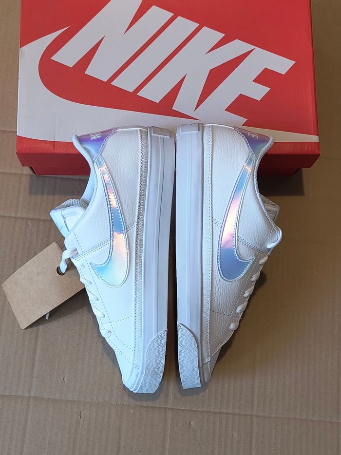 Baskets chaussures Nike taille 39 - photo numéro 10