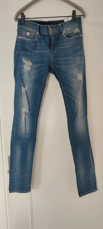 Jean trous taille 37