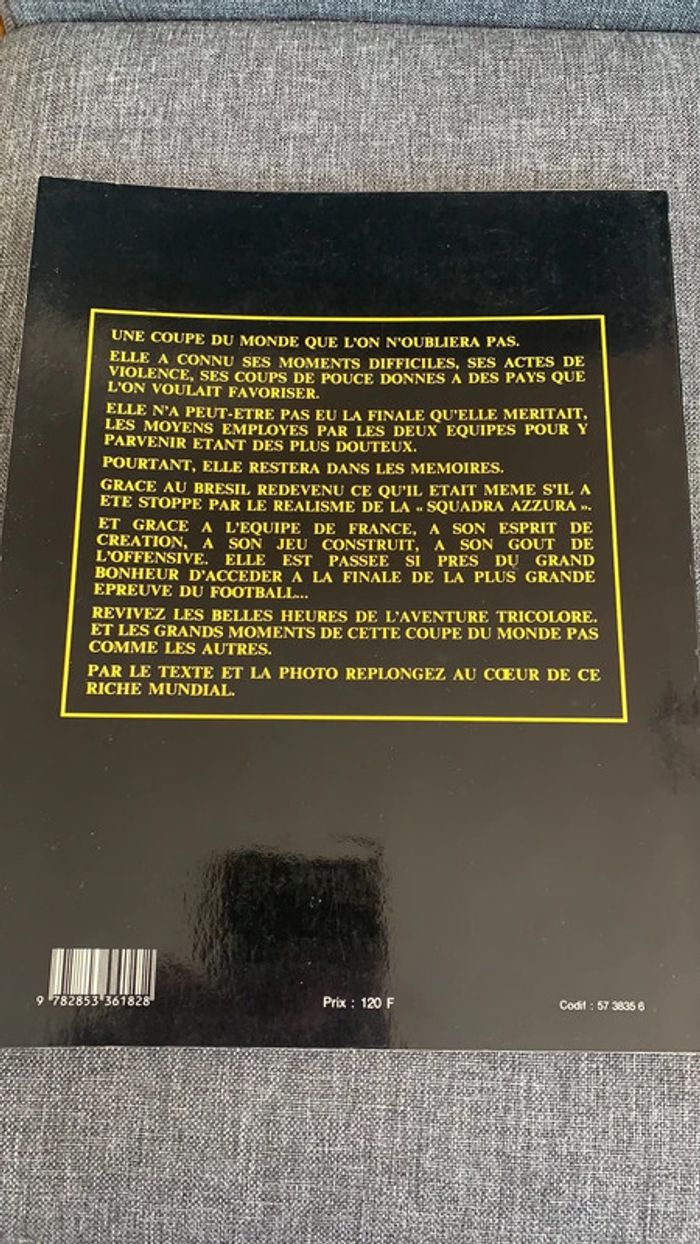 Mondial 82 L’épopée de la France / Livre foot - photo numéro 2