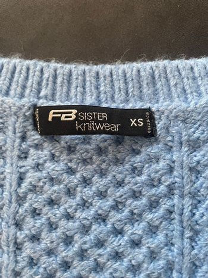 Pull bleu - photo numéro 3