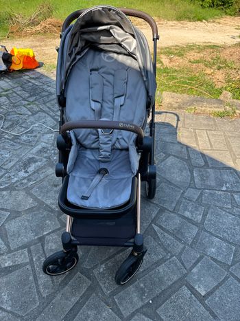 Cybex Priam 4