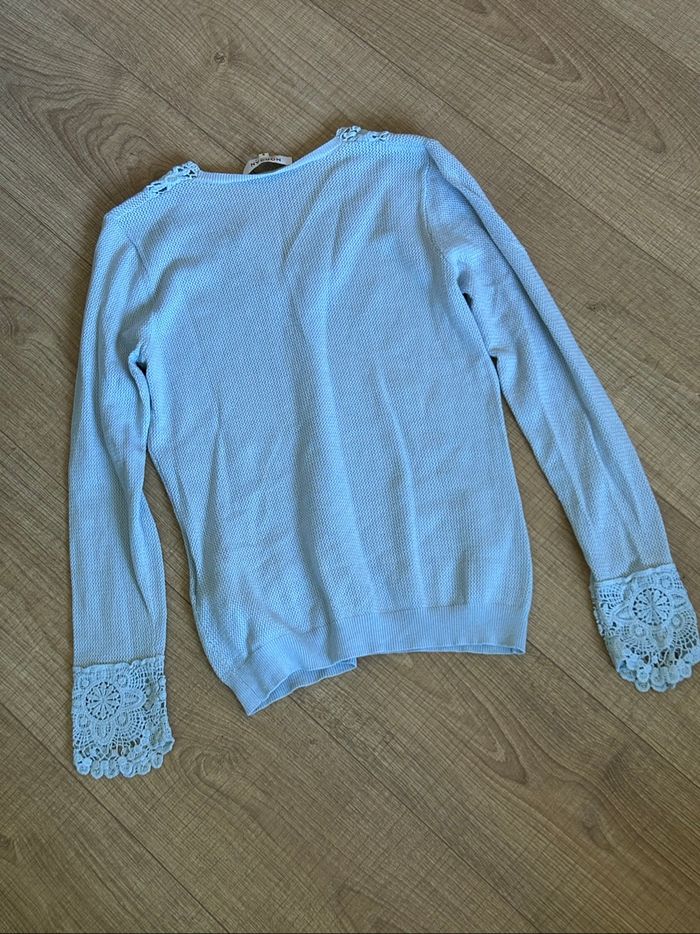 Pull bleu clair avec dentelle Morgan taille S TBE - photo numéro 8