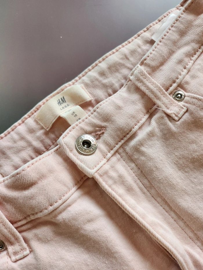 Joli Short en jean Rose pâle de marque H&M et de taille 38 - photo numéro 3