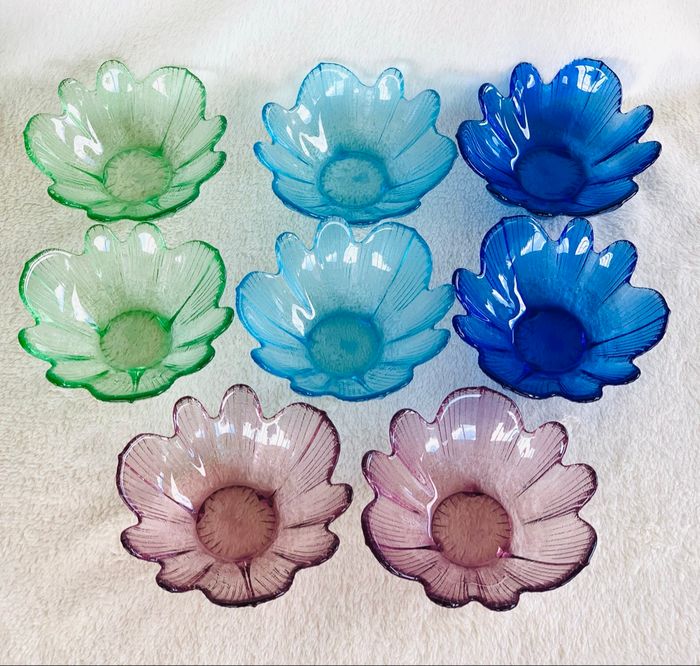 Lot de 8 Coupelles en verre en forme de fleurs