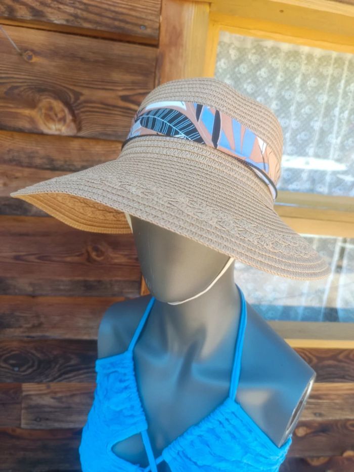 Chapeau neuf et ajustable - photo numéro 2