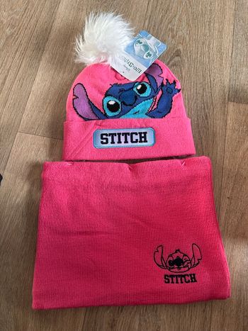 Ensemble Stitch  bonnet et tour de cou