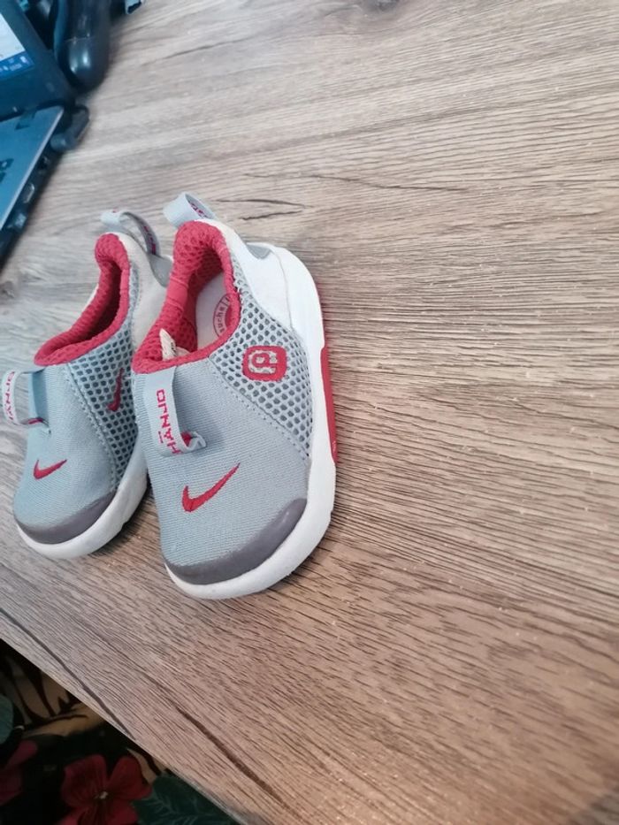 Chaussures bébé Nike - photo numéro 3