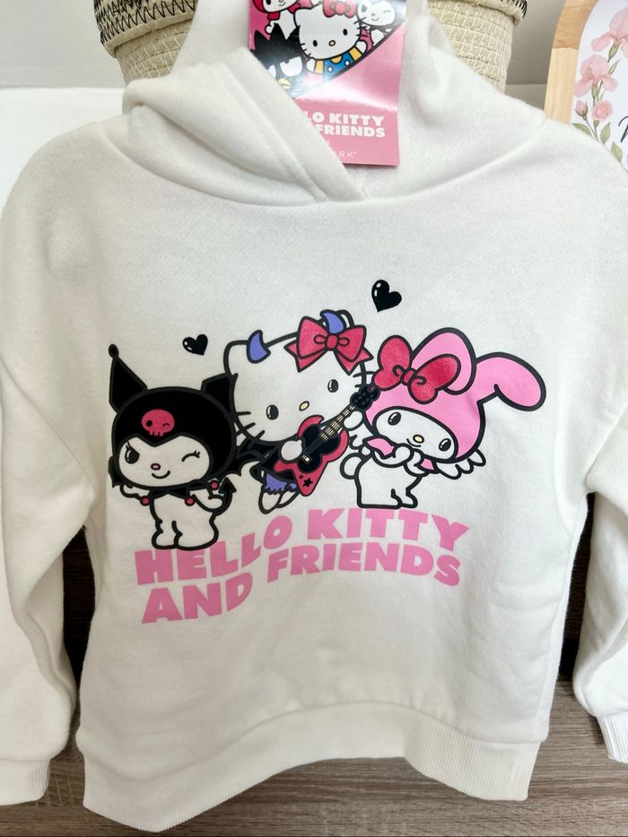 Pull hello kitty - photo numéro 2