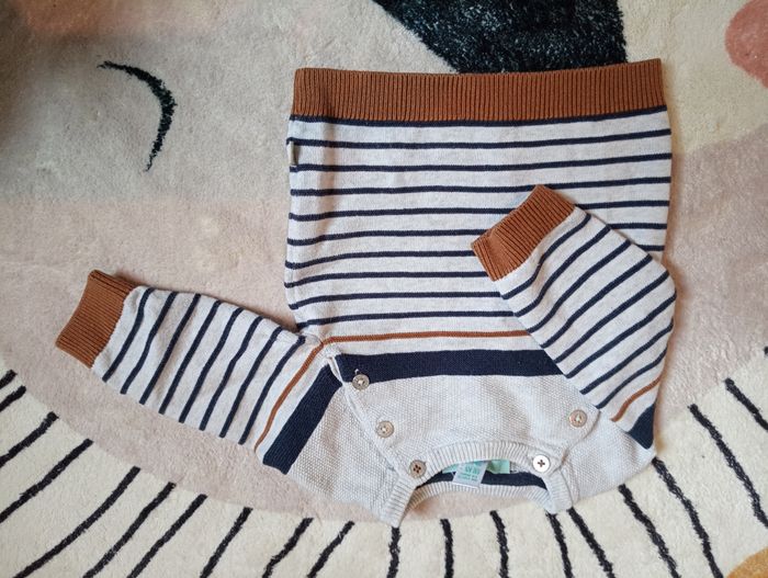 Pull taille 3 mois