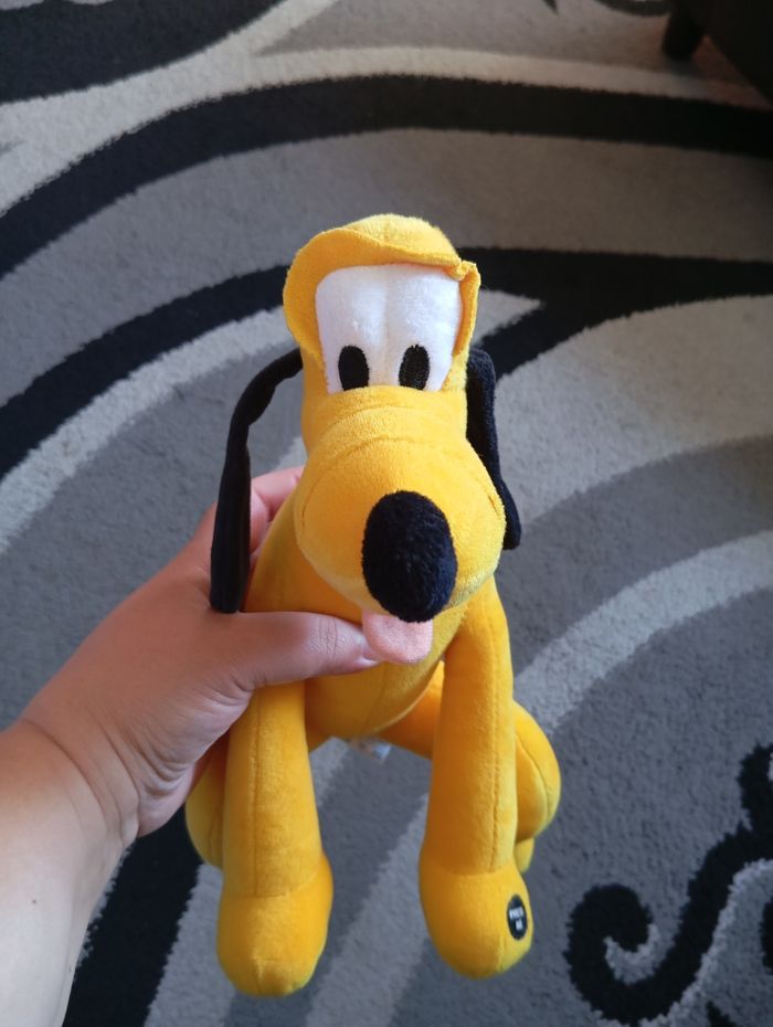 Peluche Pluto.