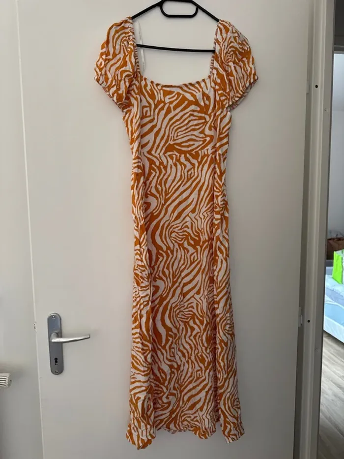 Robe longue orange et blanche Primark - photo numéro 4