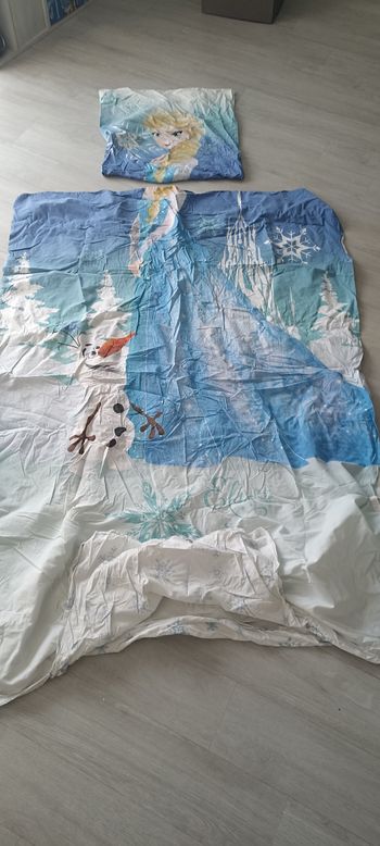 Housse de couette et taie d'oreiller Elsa reine des neiges