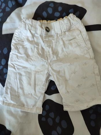 Short blanc avec petit bateau dessiné 24 mois Kiabi