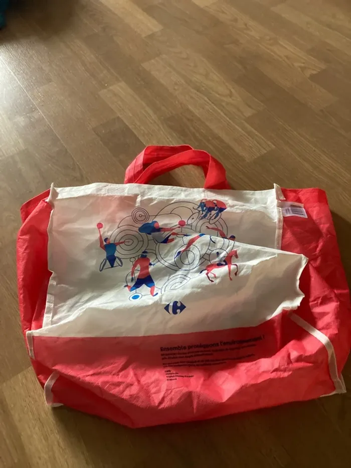 Petit sac Paris 2024 - photo numéro 2