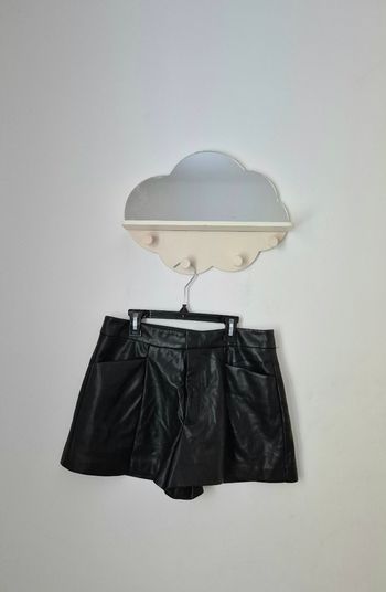 Short en simili cuir * Stradivarius *
