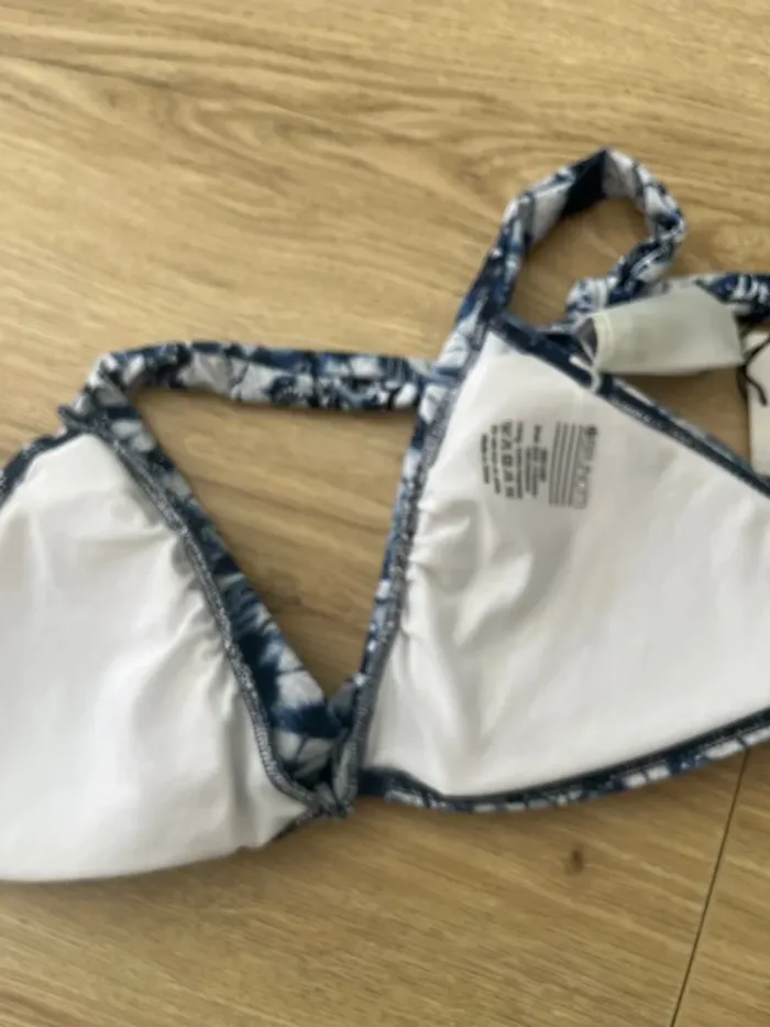 Haut de maillot de bain femme triangle Brunotti taille 42 bonnet B neuf avec étiquette - photo numéro 6