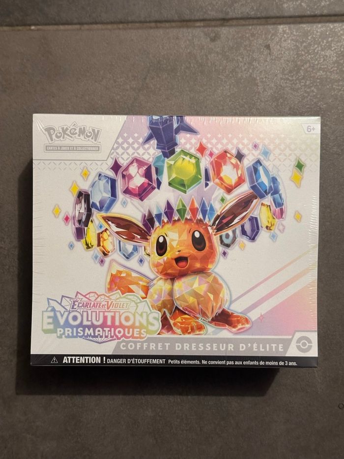 Etb Évolution Prismatique Pokémon Ev8.5