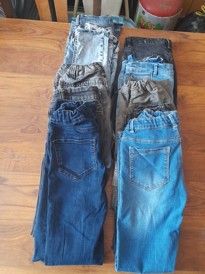 Lot de jeans fille 12/14 ans