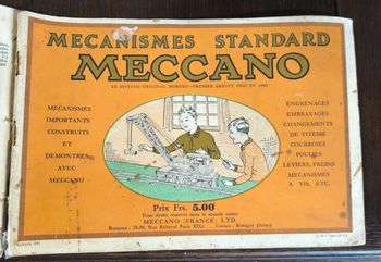 Lot de meccano vintage et manuels