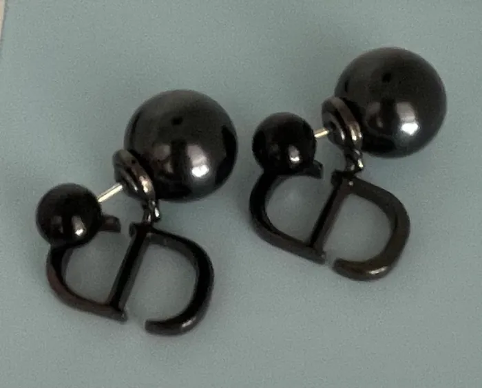 Boucles d’oreilles perle noir aiguilles argent s925 - photo numéro 7