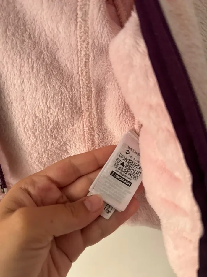 🧥Veste quechua à capuche tout doux rose - 96-102 cmfille 3-4 ans- très bon état - photo numéro 9