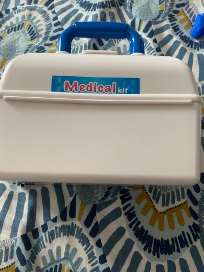 Valise de docteur