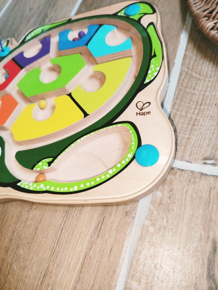 🐢Planche/panneau magnétique aimantée la tortue labyrinthe en bois marque Hape - photo numéro 2