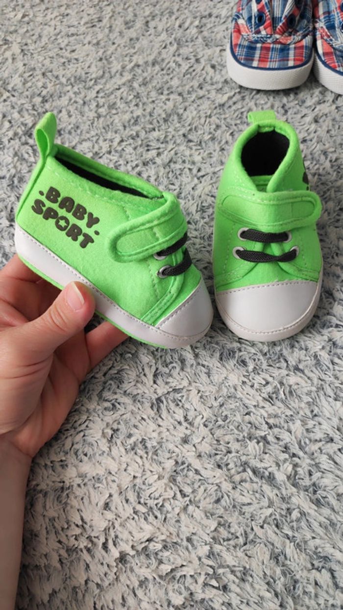 Lot Chaussures 6/9 mois - photo numéro 4