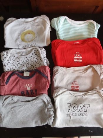 Lot de 8 bodys garçon mi saison été manche courte taille  24 mois, 2 ans