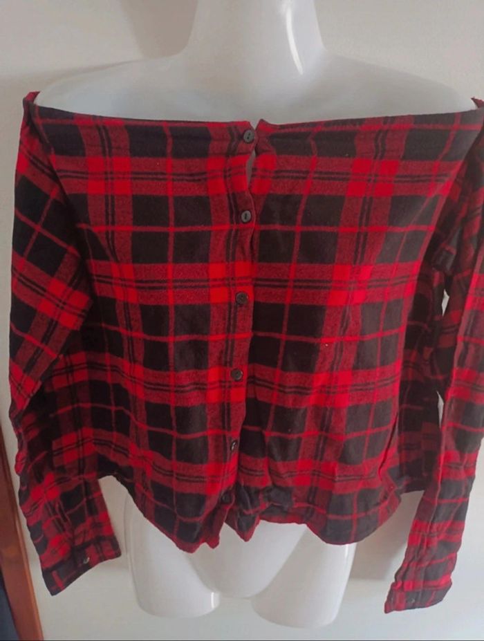 Chemise épaule dénudé