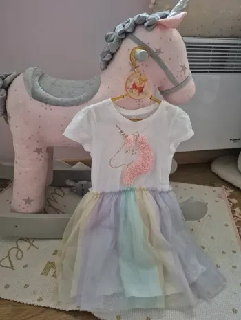 Robe licorne avec tulle multicolore 3ans 95/101cm