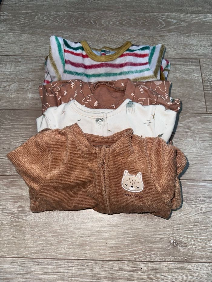 Lot pyjamas 3 mois