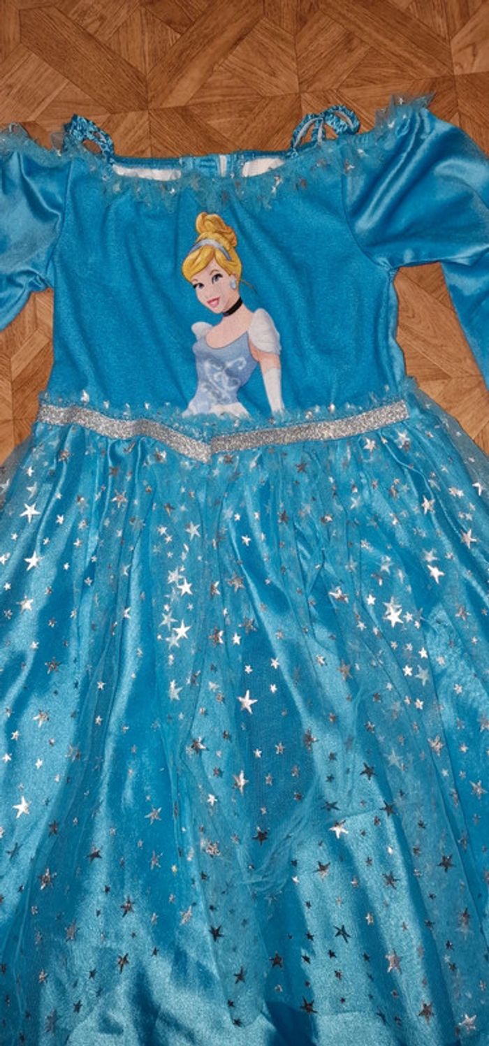 Deguisement cendrillon 7.8ans - photo numéro 2