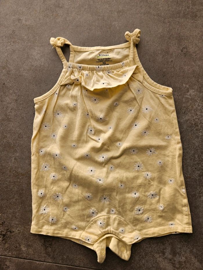Combishort jaune fleuris (9mois)