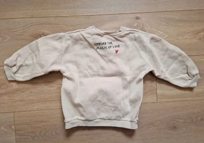 Pull chaud fille Zara beige love 110 cm - photo numéro 3