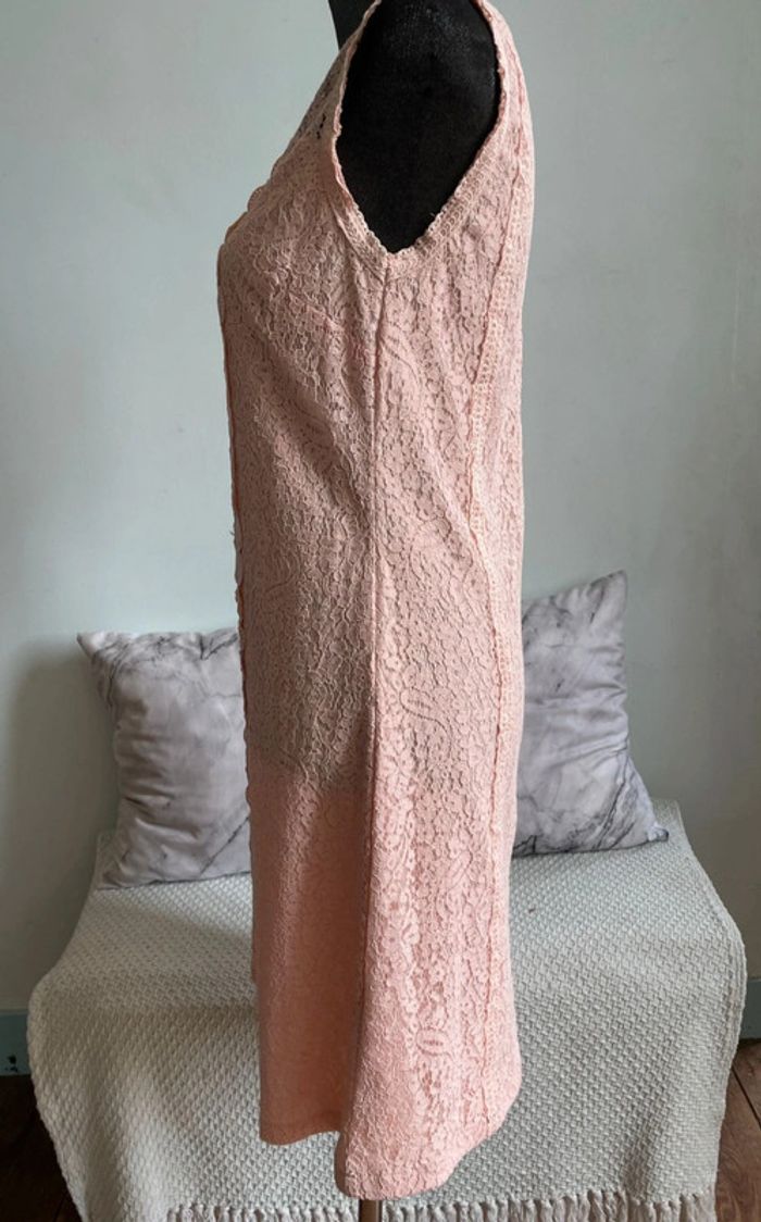 Robe en dentelle entièrement doublée Javier Simorra. - photo numéro 4