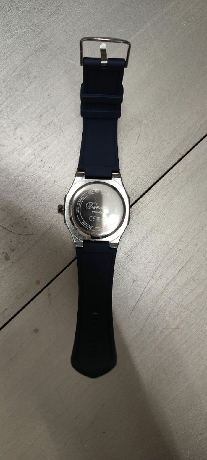 Montre à chiffre arabe - photo numéro 5