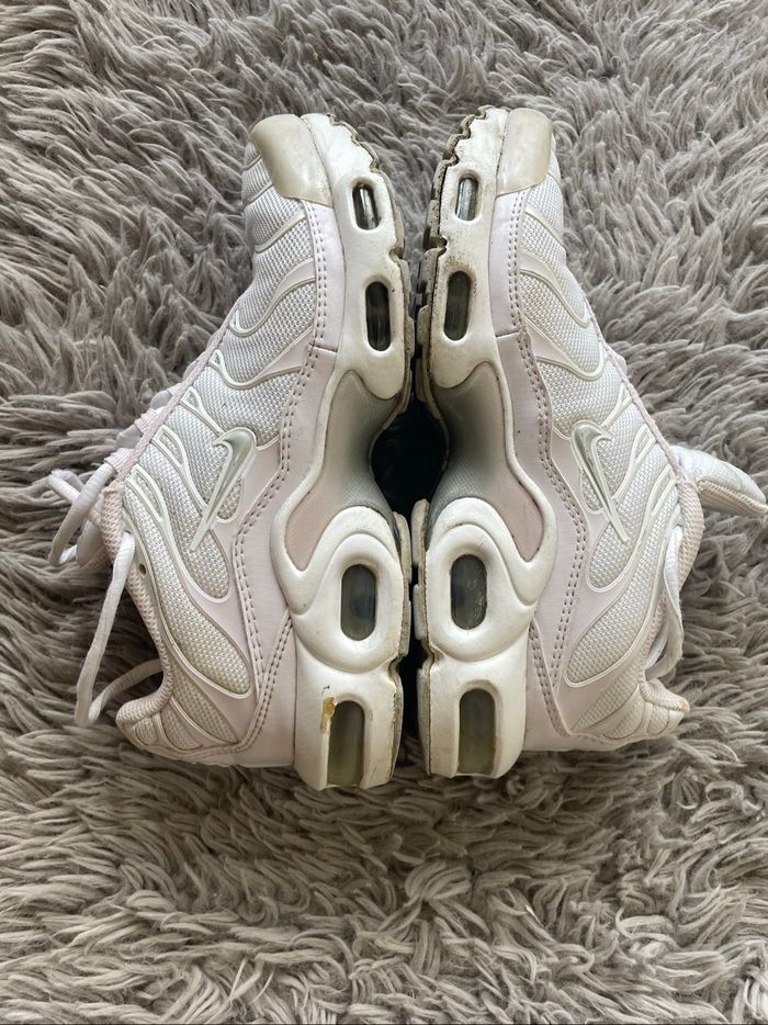Baskets Nike tn blanches et rose clair - 36.5 - photo numéro 9
