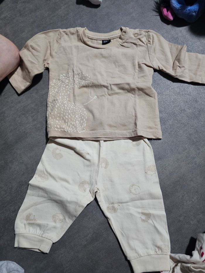 Ensemble bebe